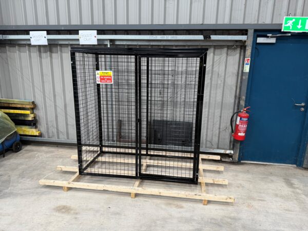 Lockable Gas Cylinder Storage Cage